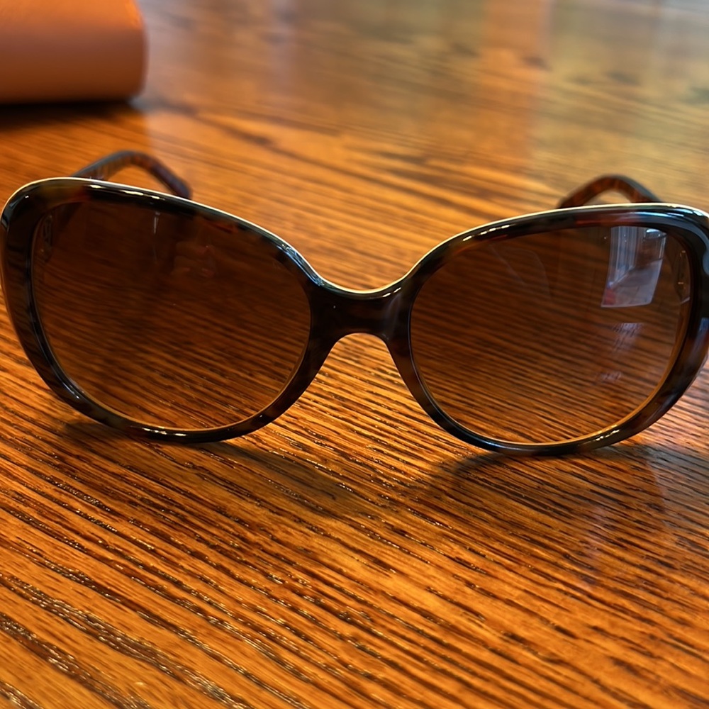 Tory Burch Ladies Sunglasses